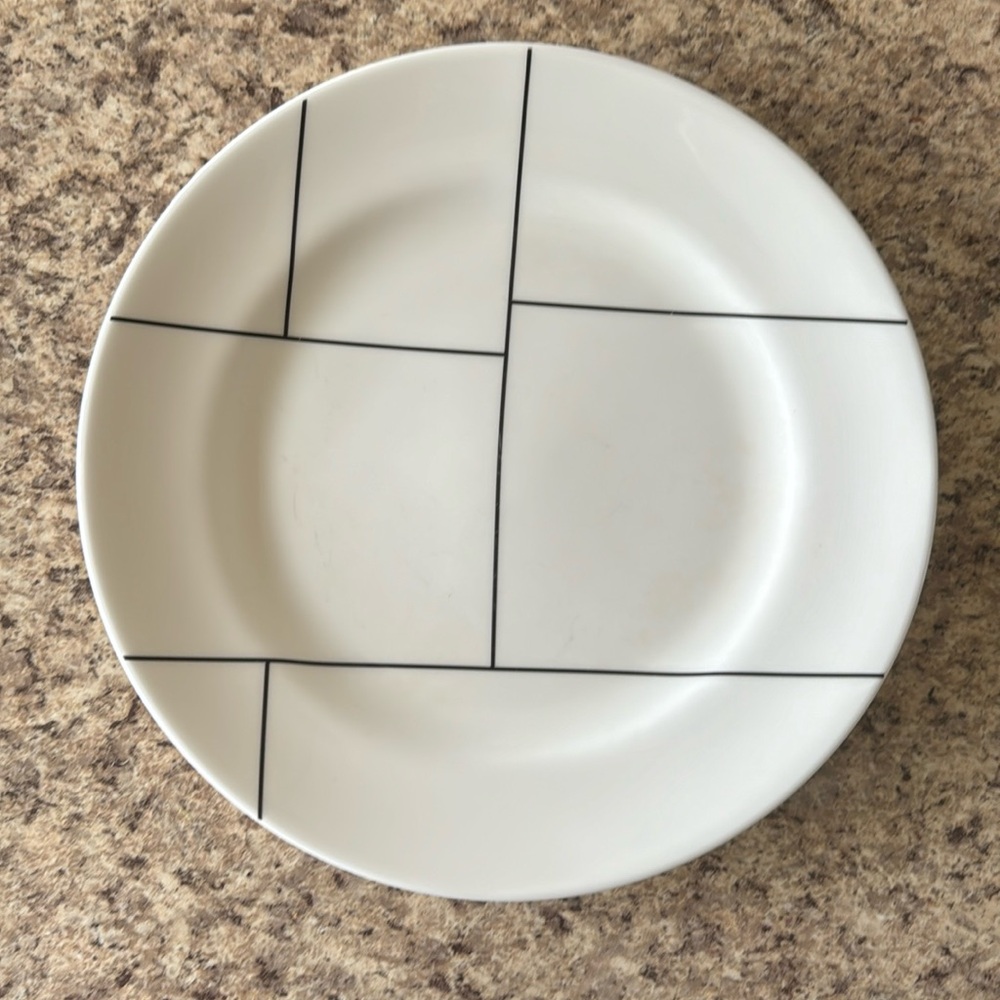 Kate Spade NY Gramercy Park Collection Madison Square dinner plate by Lenox.